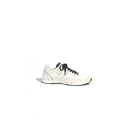 CHANEL Sneakers
