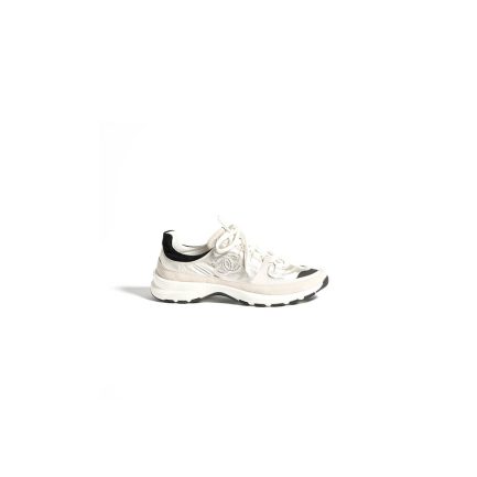 CHANEL Sneakers